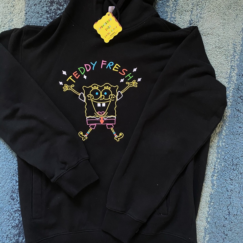 spongebob sweatshirt brand new.